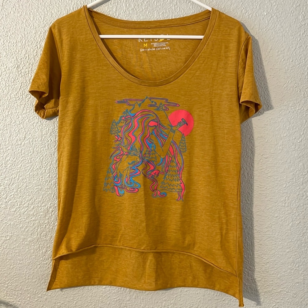 Tee shirt from mountain boutique